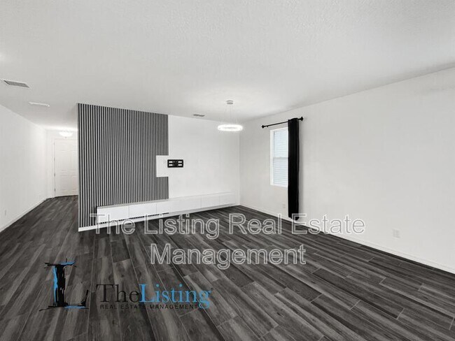 Building Photo - 14359 Shocklach Dr