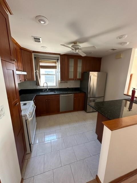 Foto del edificio - 156 W 21st St