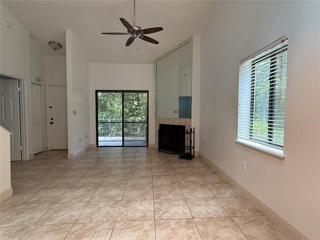 Foto del edificio - 238 Riverbend Dr