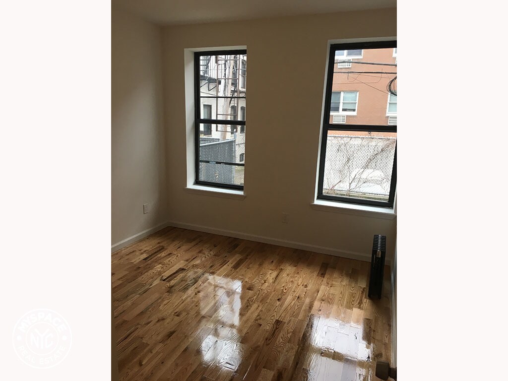 Building Photo - 382 90th St
