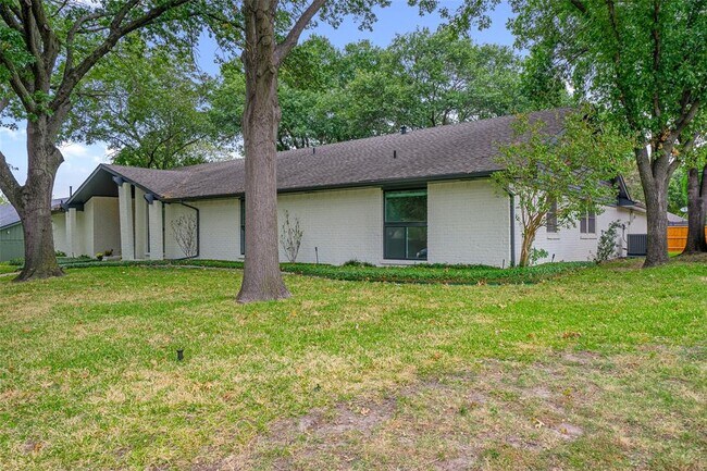 Building Photo - 4255 Shady Bend Dr