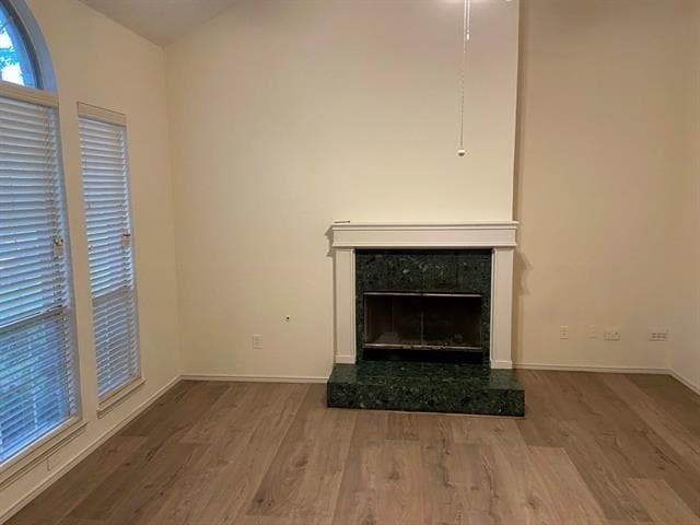 Building Photo - 1714 Lantana Dr