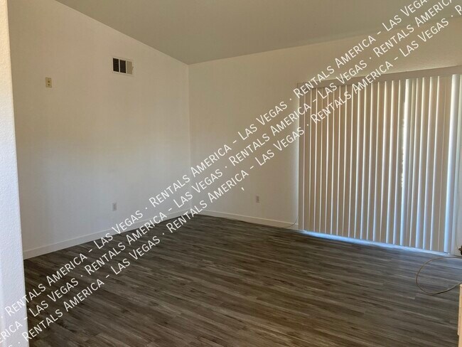 Foto del edificio - WELCOME HOME!! Gated Silver Pines 2bd 2ba ...