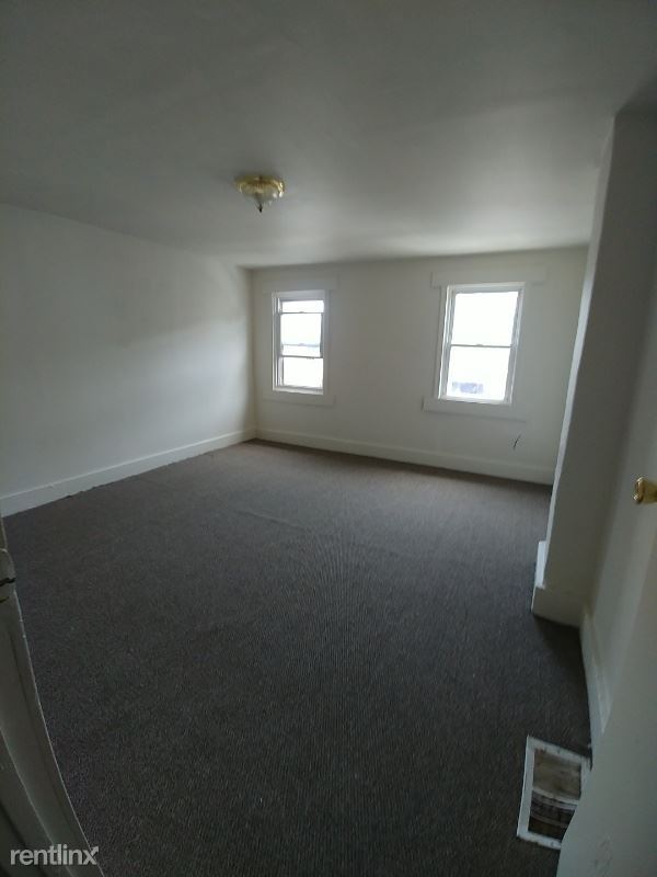 Building Photo - 2 br, 2 bath House - 397 St. Joe's
