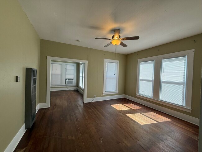 Foto del edificio - 715 Anderson St