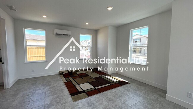 Foto del edificio - Studio, 1 bath House - 2177 Challenger Wy