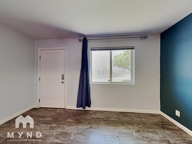 Foto del edificio - 7801 E Roosevelt St