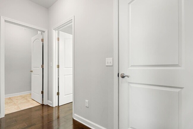 Building Photo - 5672 Arbor Chase Dr