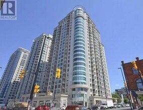 Building Photo - 200 Rideau St