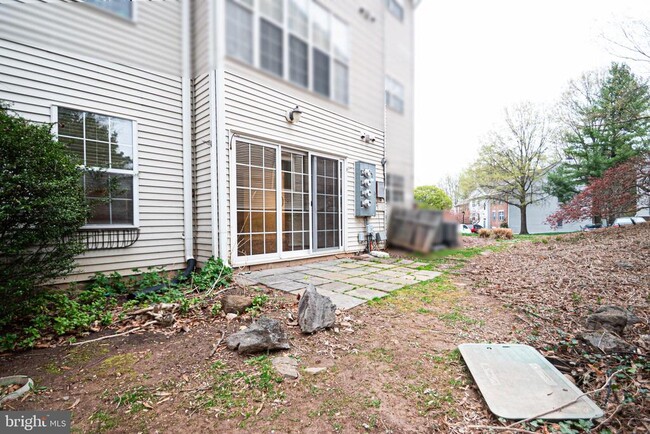 Building Photo - 12009 Golf Ridge Ct