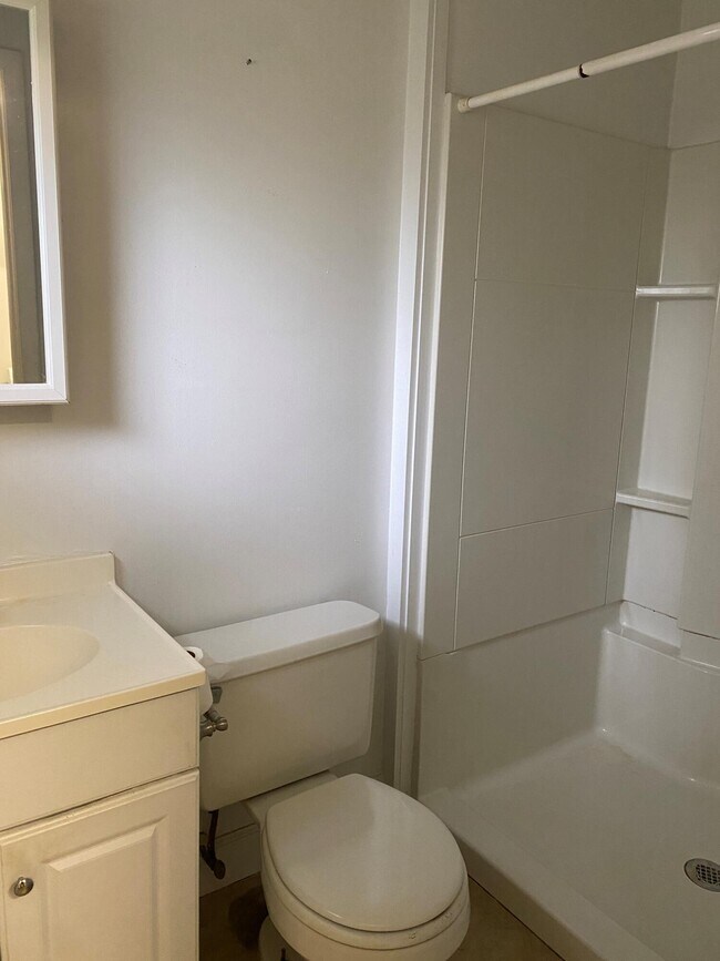 Building Photo - 8394 SE Windham Ln