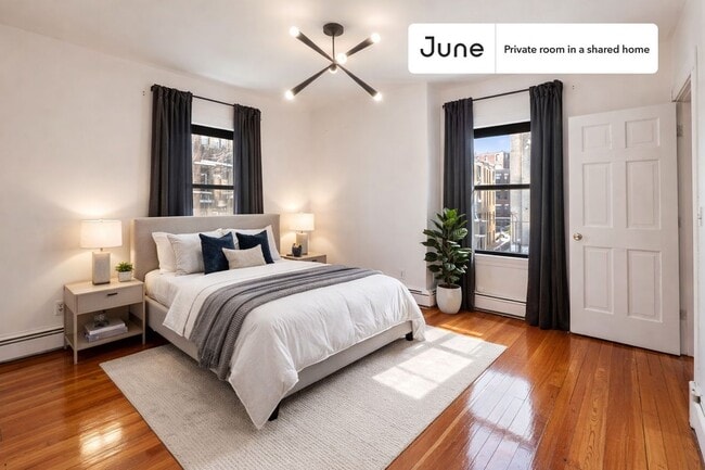 Room in Shared 6 bed/2 bath home - Room in Shared 6 bed/2 bath home