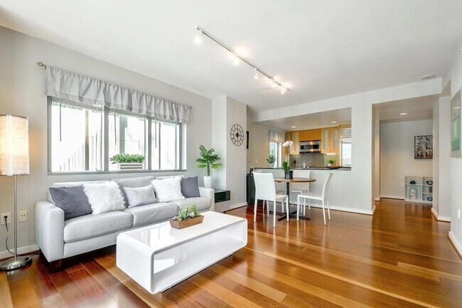 Photo - 333 1st St Apartment