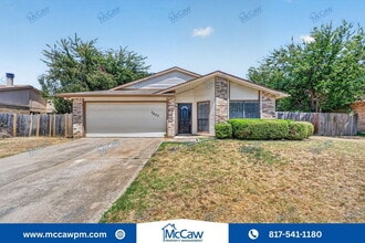 Building Photo - 7933 Bermejo Rd