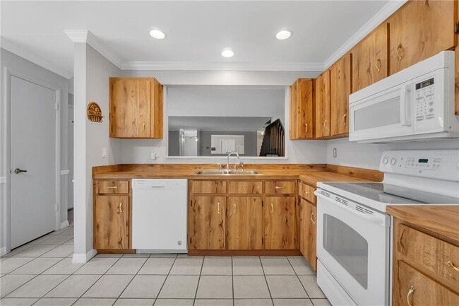 Foto del edificio - 4682 Pheasant Run Dr