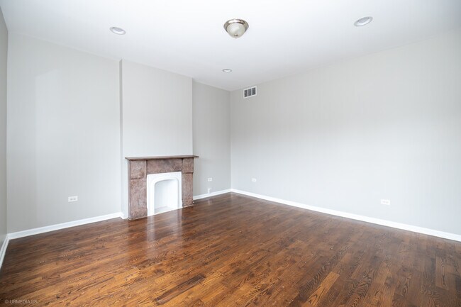 Foto del edificio - 4326 S Calumet Ave
