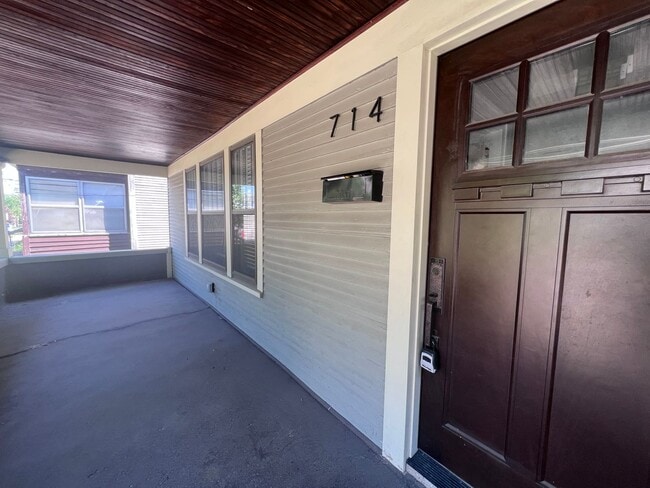 Building Photo - Beautiful Four Bedroom Home with Central Air!