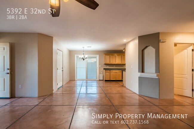Foto del edificio - 5392 E 32nd St