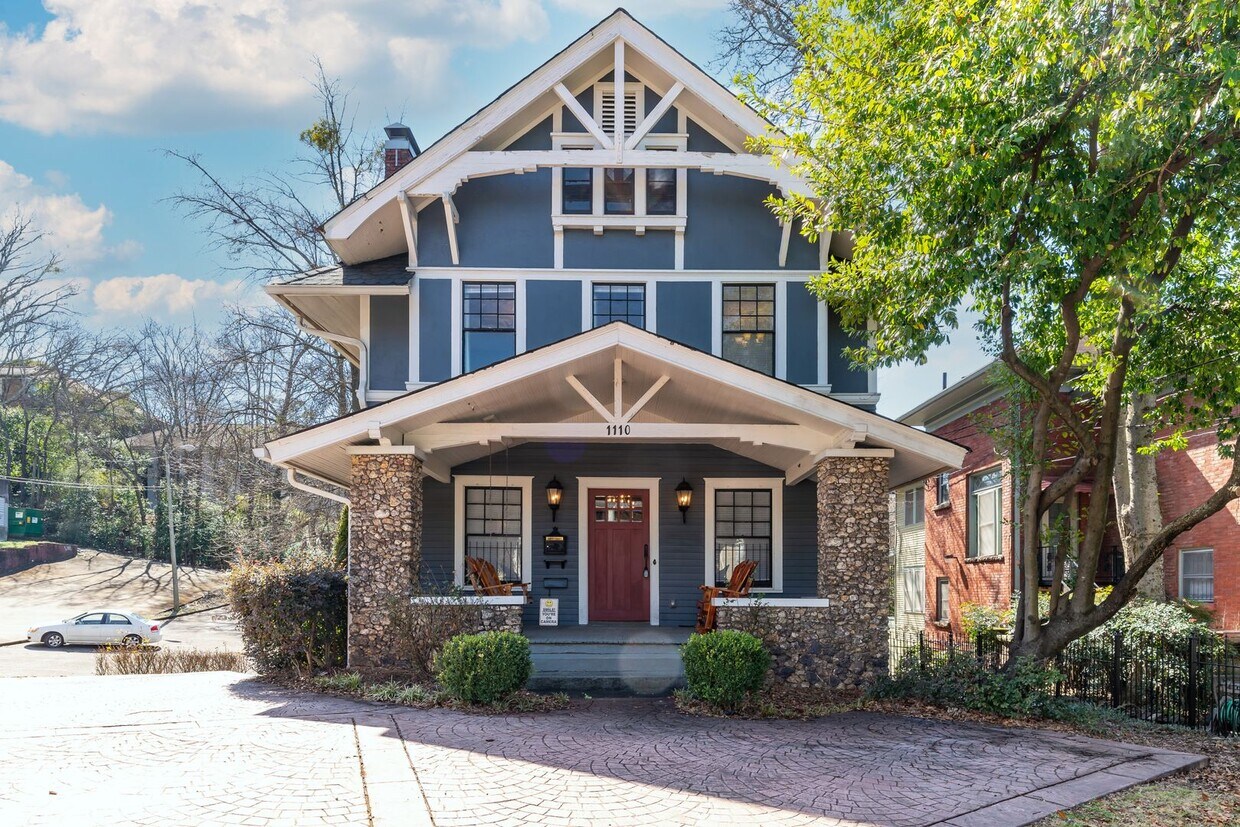 Primary Photo - Beautiful 3BR in Birmingham’s Historic Hig...