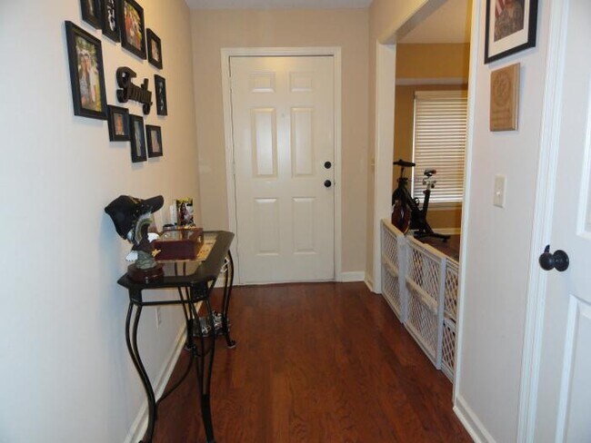 Foto del edificio - COMING MARCH 2026! (Pet Friendly)