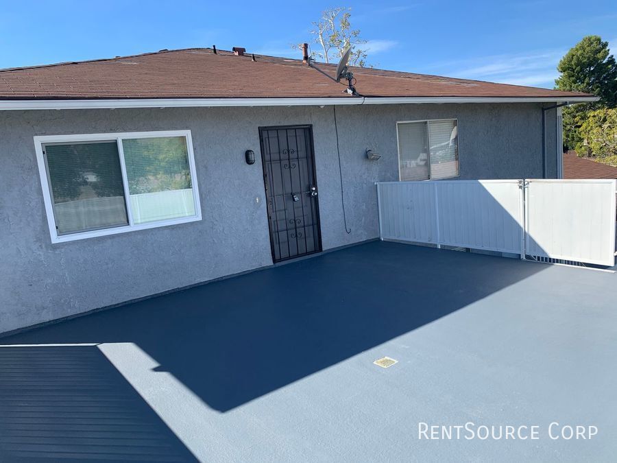2 Bedroom Townhome For Rent in Saugus House Rental in Santa Clarita, CA