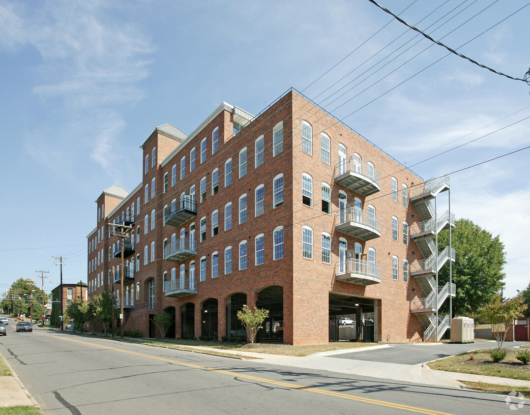 Primary Photo - Tar Branch Towers