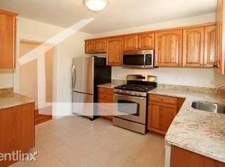 Foto principal - 508 Heath St