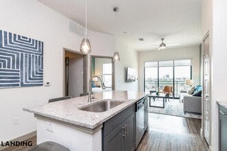 Building Photo - 7500 I-35