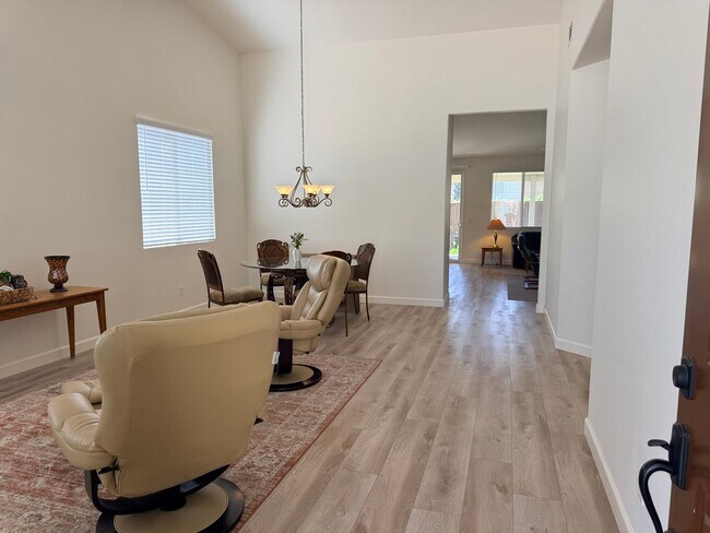 Foto del edificio - Beautiful 4-Bedroom Single-Story Home for Rent in Murrieta