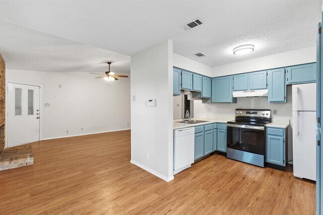 Foto del edificio - 9902 Brasher Dr