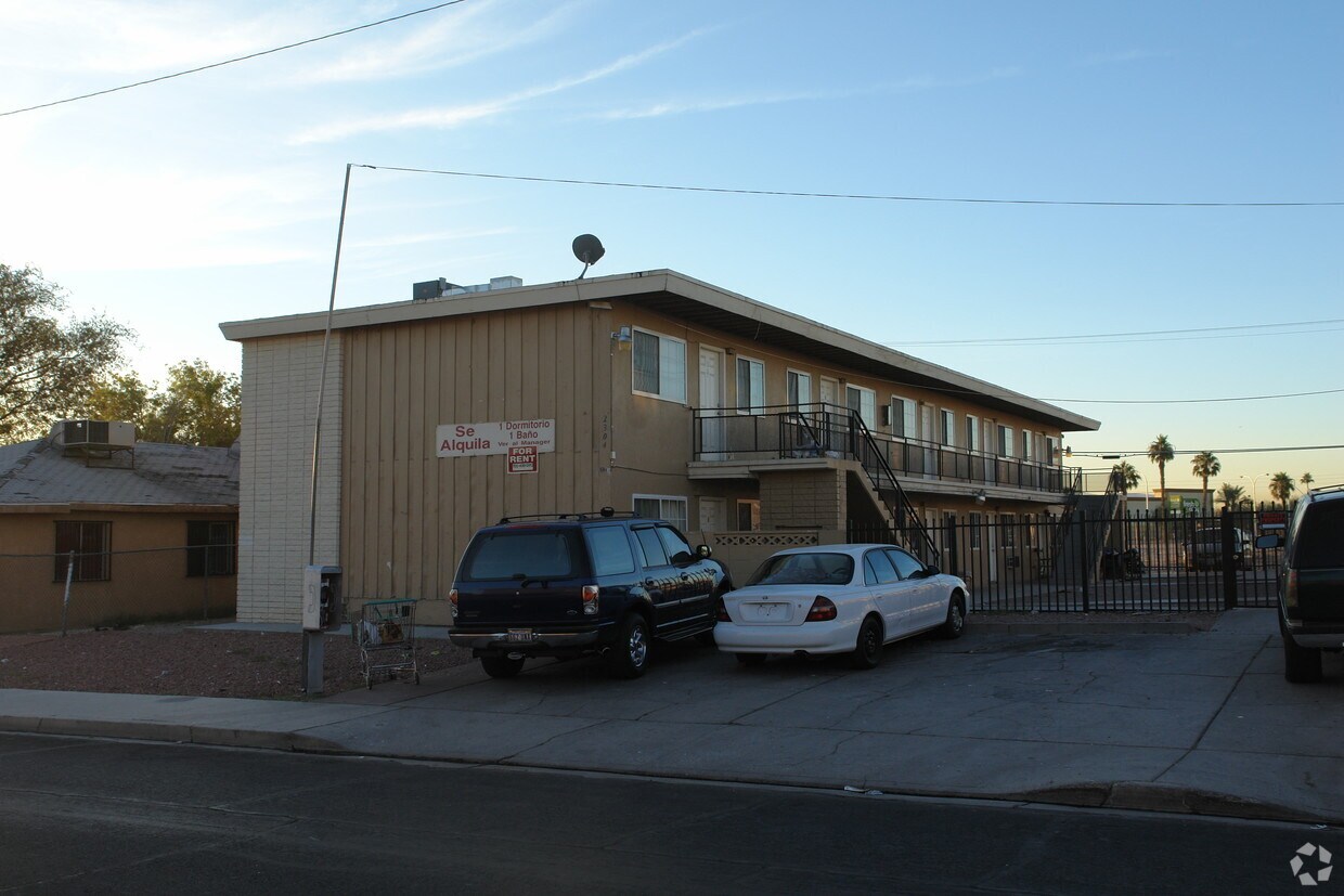 Primary Photo - 2301-2305 Sunrise Ave