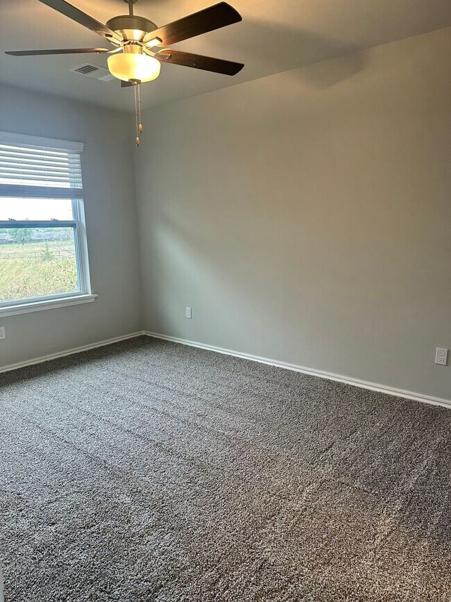 Foto del edificio - 1st Month Free!