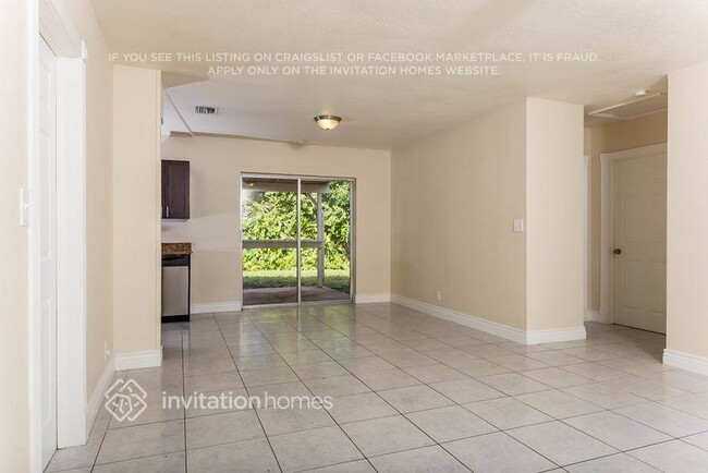 Foto del edificio - 1443 SW 10th St