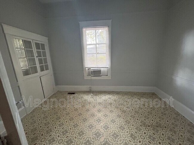 Foto del edificio - 241 Davis St