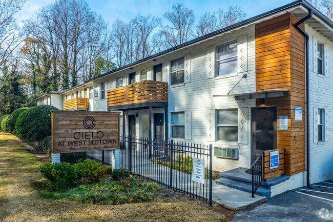 Building Photo - Cielo at West Midtown