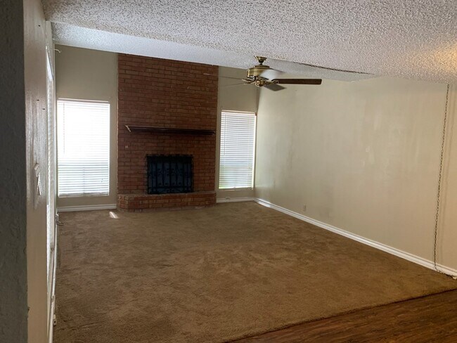 Foto del edificio - 2230 E 52nd St