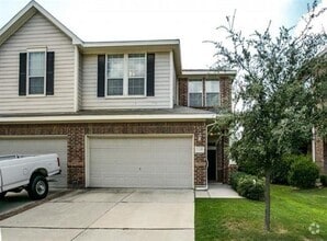Building Photo - 1415 Ravenwood Dr