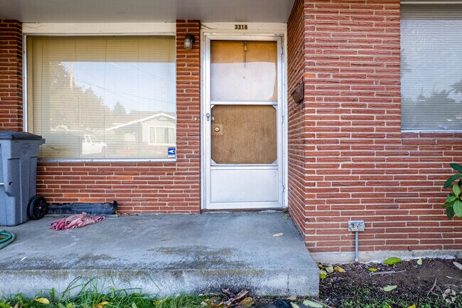 Foto del edificio - 3300 Kauffman Ave