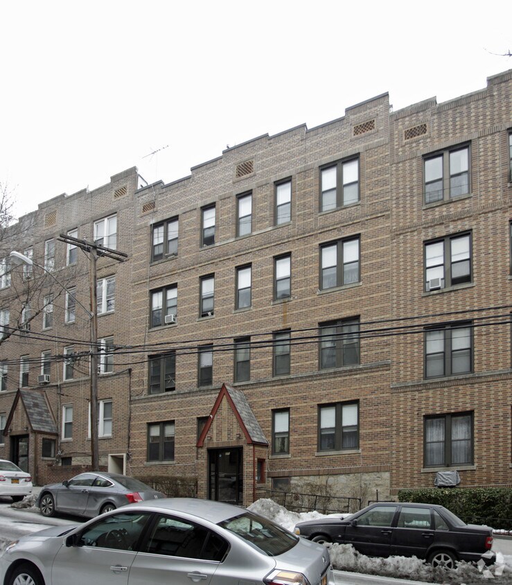 Primary Photo - 271 E 237th