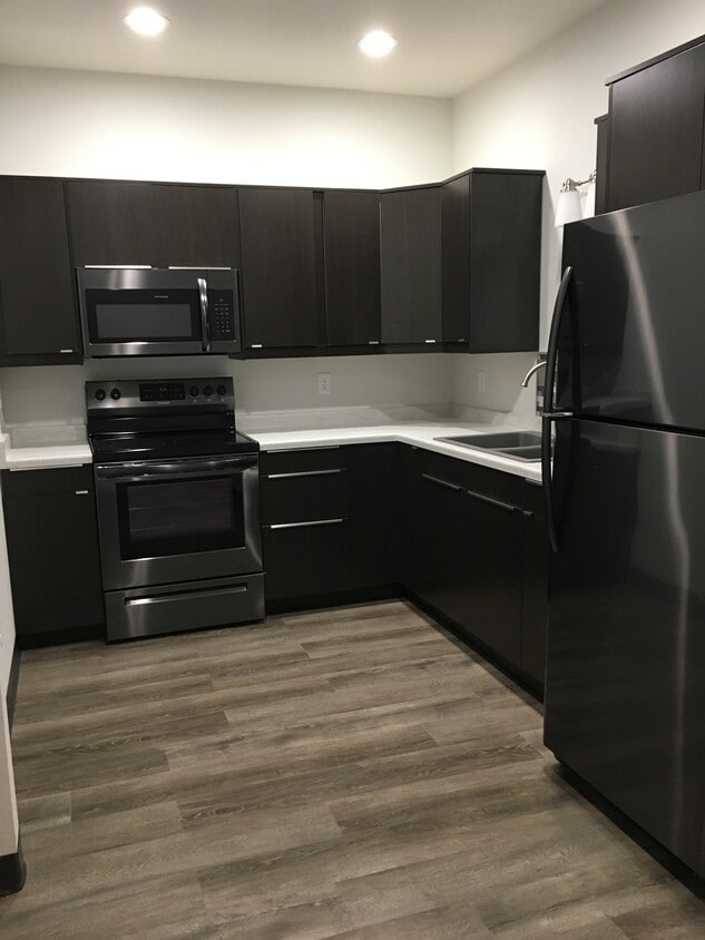 Foto principal - 410 E Mill St