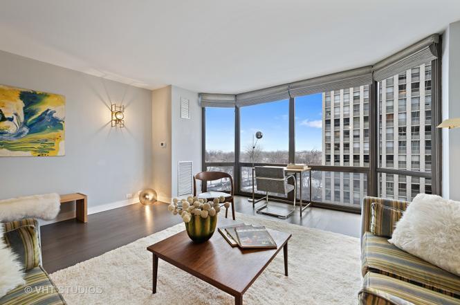 Foto principal - 2650 N Lakeview Ave