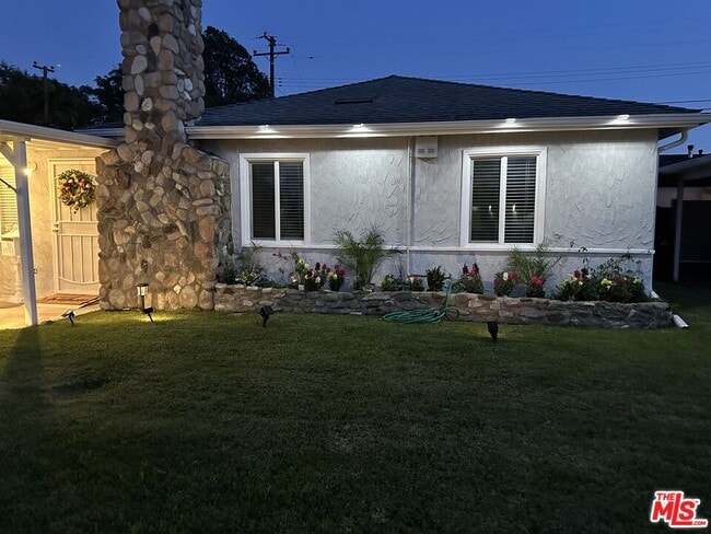 Foto del edificio - 1060 W 210th St
