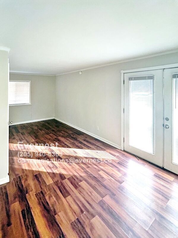 Foto del edificio - 217 Hilltop Rd