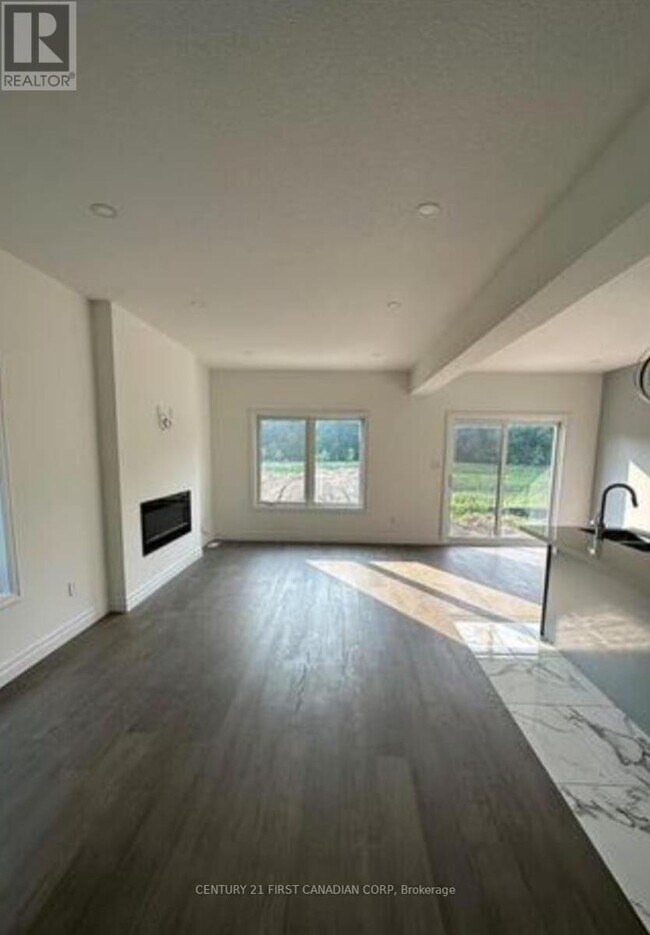 Building Photo - 2653 Bobolink Ln