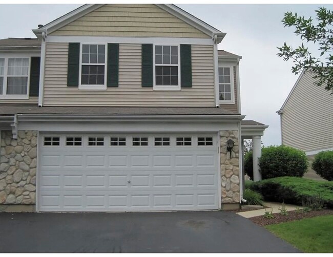 Building Photo - 2506 Oak Tree Ln