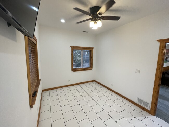 Building Photo - 23621 W Grass Lake Rd