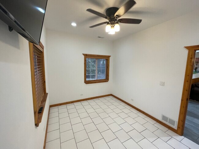 Foto del edificio - 23621 W Grass Lake Rd