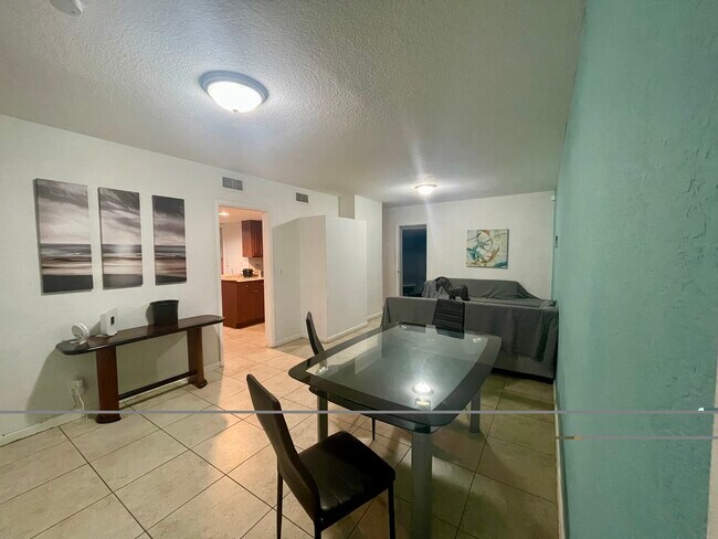 Foto del edificio - 1219 NW 15th Ave