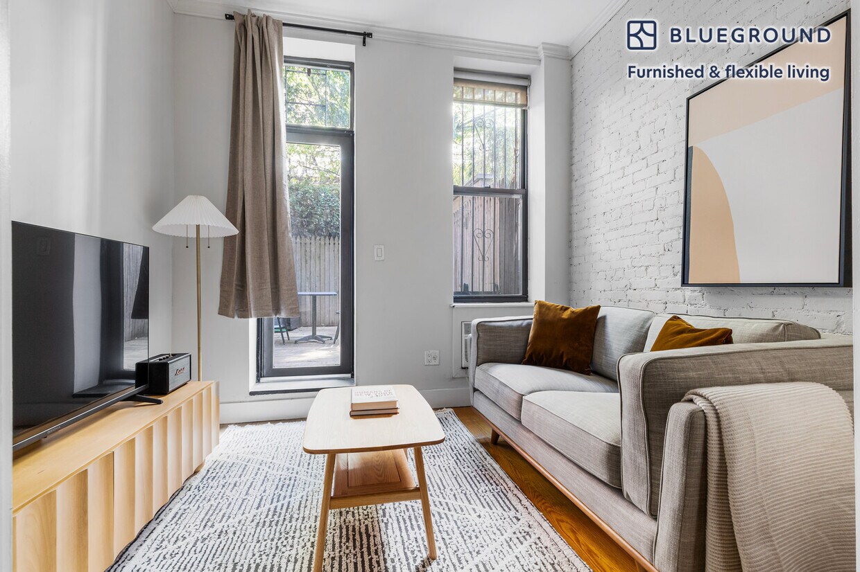 Foto principal - 515 W 47th St