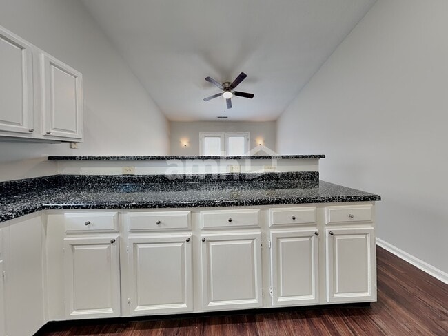 Foto del edificio - 1354 Millridge Dr